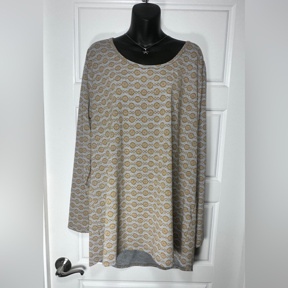 LuLaRoe Lynnae Size 3X - Picture 3 of 8